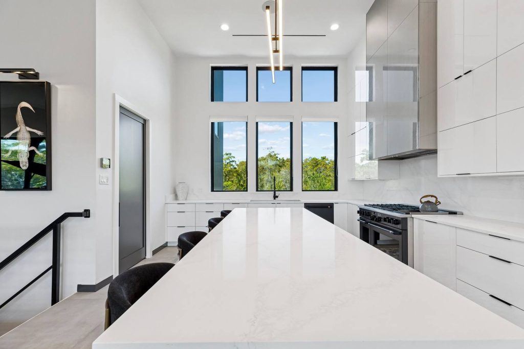 984 Marina Blvd interior